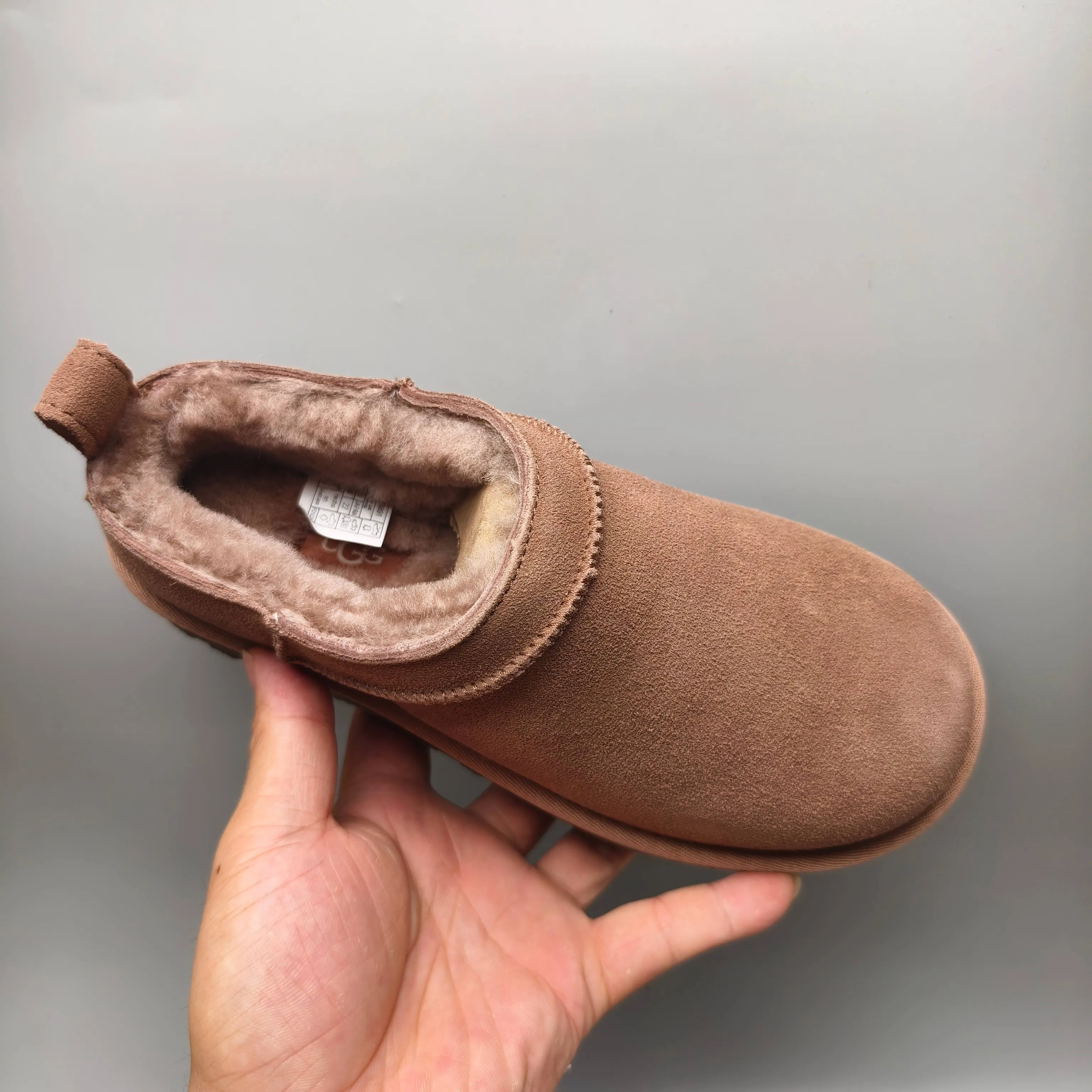💰420 UGG sheepskin all-in-one snow boots 3891 one-legged classic women's shoes. Color: maroon, black, sand, twilight pink, chocolate. Matching sizes: 35-41